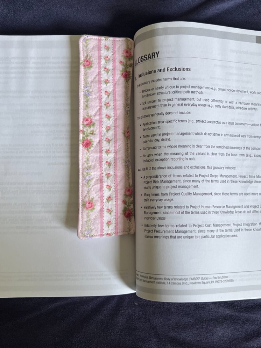 NWOT Handmade Quilted Large Book Sleeve, Dual Pockets, Fabric Bookmark - Picture 13 of 14